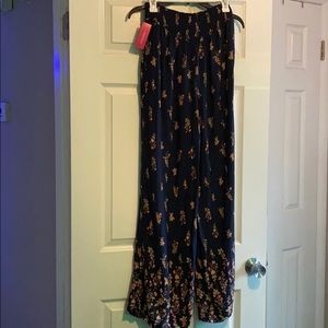 Navy floral soft flowy pants